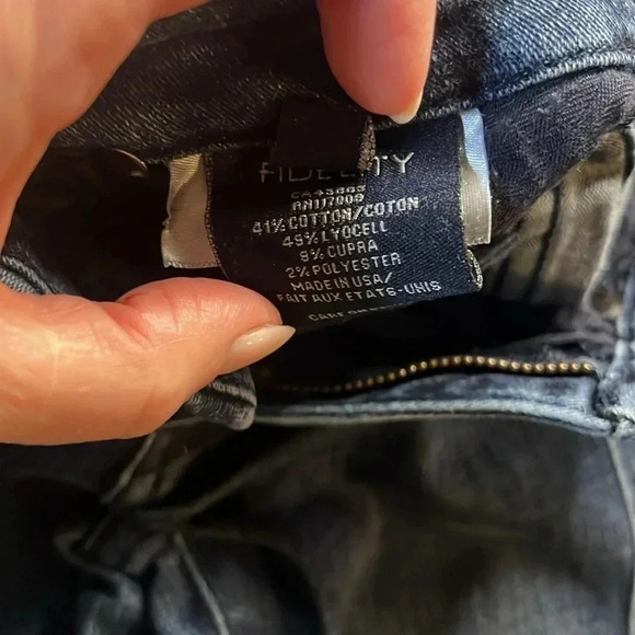 Fidelity Mid Rise Ultra Slim Blue on Blue Wash 24*30. - Picture 7 of 13